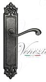 Дверная ручка Venezia на планке PL96 мод. Vivaldi (ант. серебро) проходная